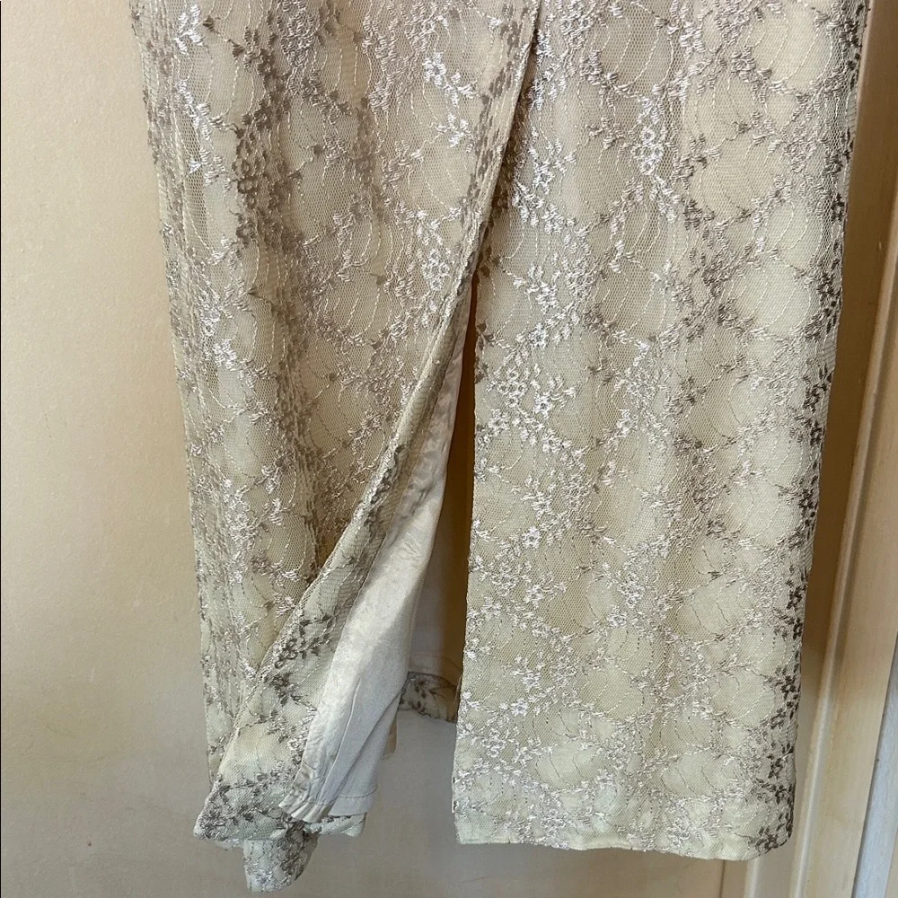 Alex Evenings Spaghetti Strap Cream Lace Gown size 14